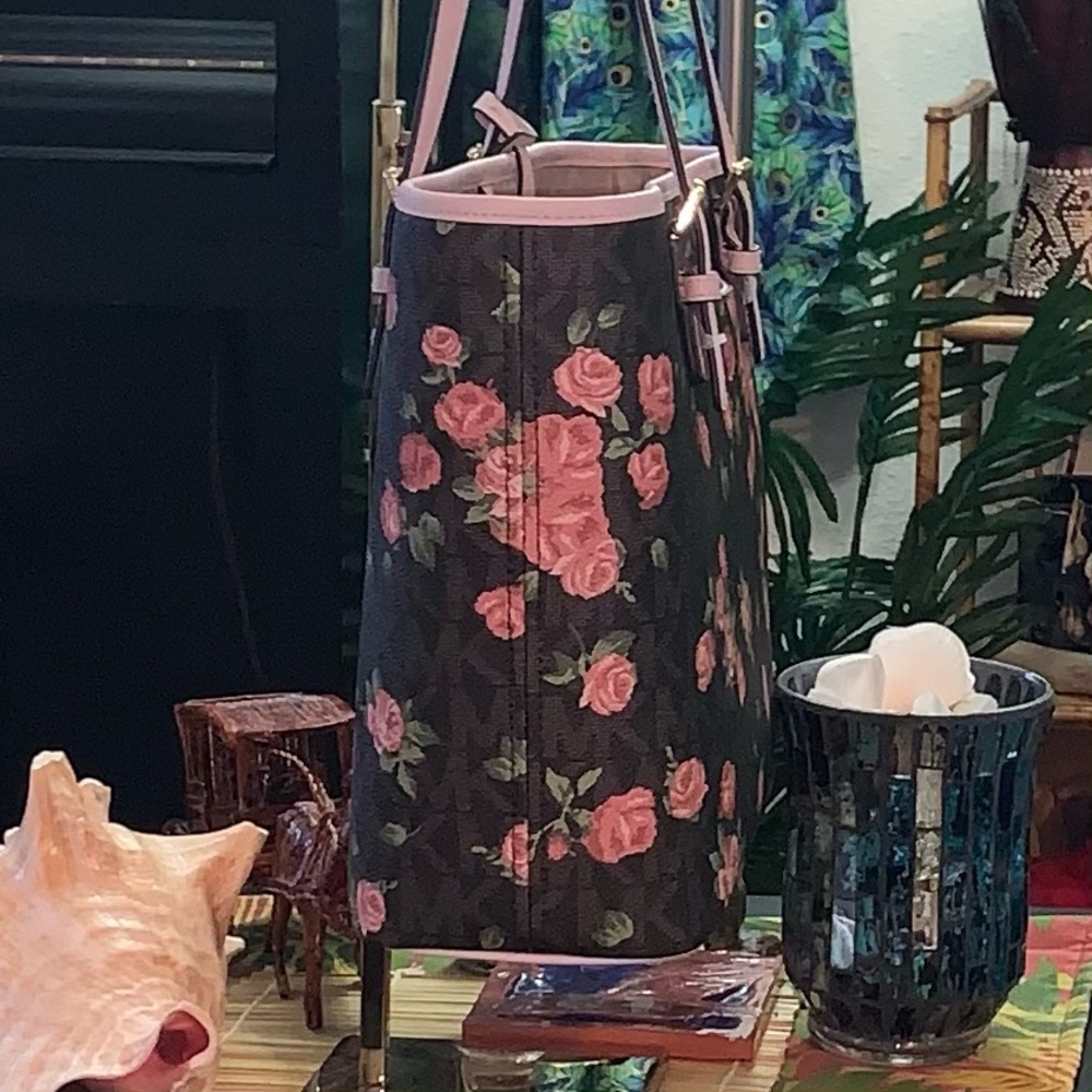 Not Avail. MK Carry All MD Multi Floral Tote - Picture 10 of 15
